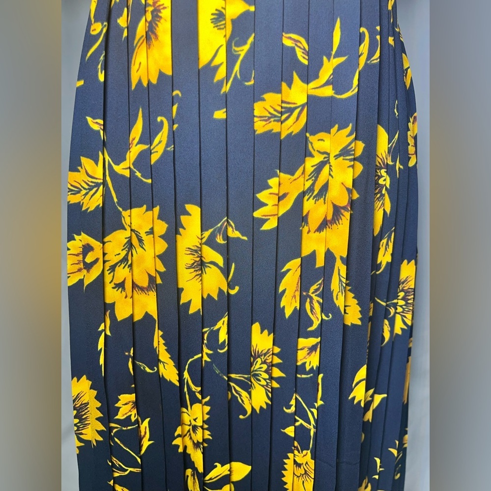 Crew Printed pleated midi wrap dress | size 2 - Picture 7 of 13